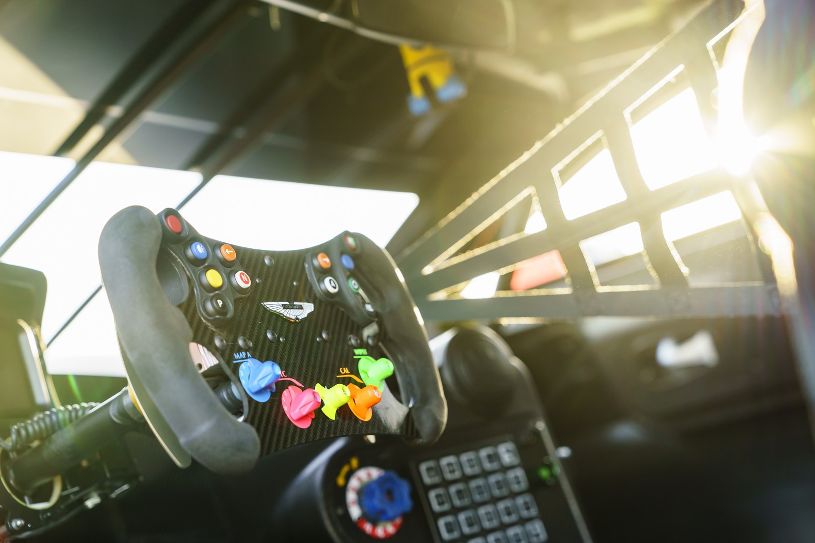 Aston_Martin_Vantage_GTE_13