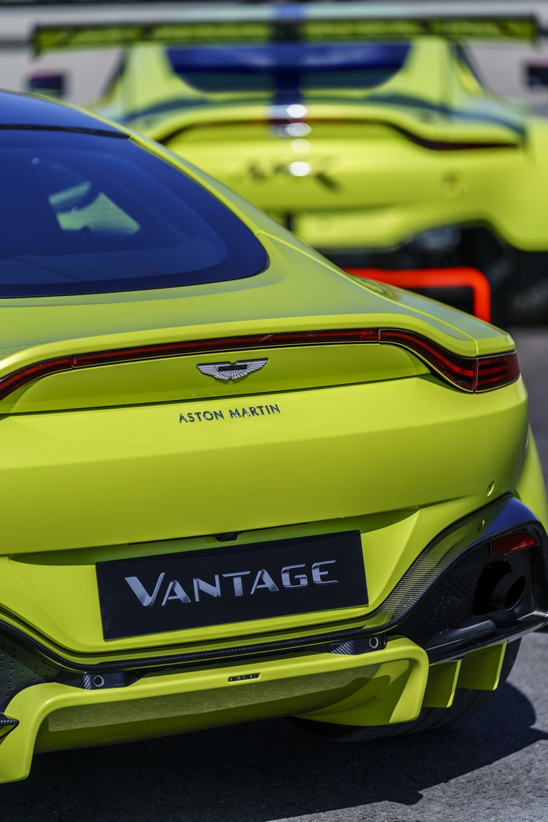 Aston_Martin_Vantage_GTE_19