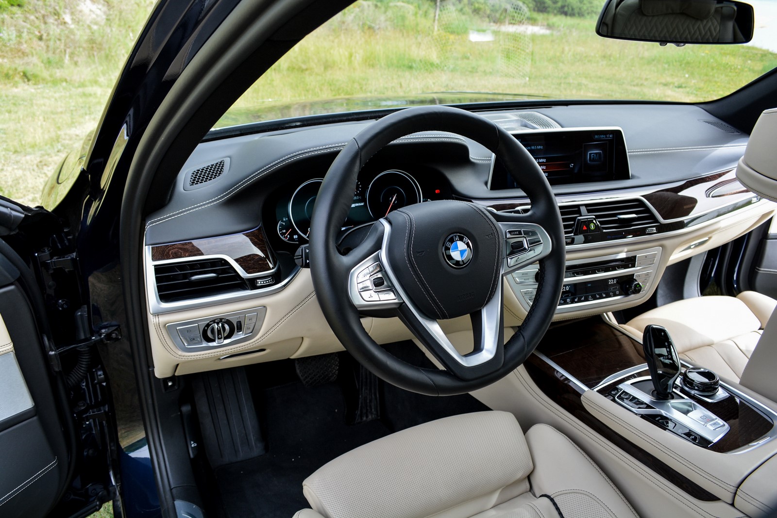 BMW 740Le - Test Drive BMW 7-Serries Autoblog.gr