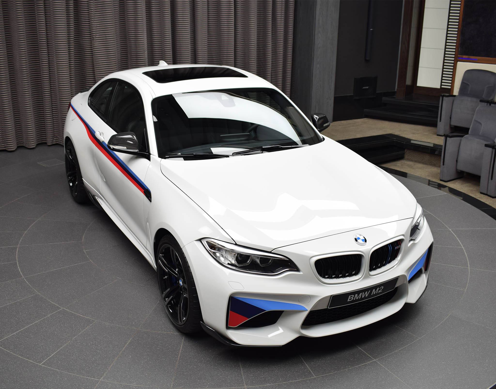 \u039c\u03b9\u03b1 BMW M2 \u03bc\u03b5 \u03c0\u03bf\u03bb\u03bb\u03ac M Performance \u03b1\u03be\u03b5\u03c3\u03bf\u03c5\u03ac\u03c1 Autoblog.gr \u039c\u03b9\u03b1 BMW M2 \u03bc\u03b5 \u03c0\u03bf\u03bb\u03bb\u03ac M Performance \u03b1\u03be\u03b5\u03c3\u03bf\u03c5\u03ac\u03c1 Autoblog.gr