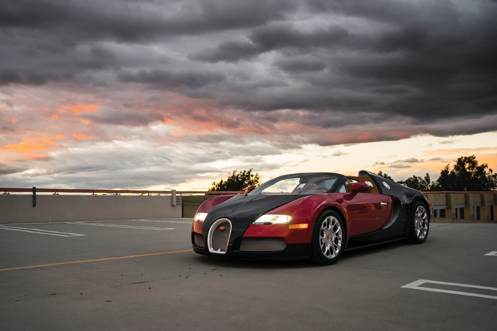Bugatti_Veyron_Grand_Sport_for_sale_01