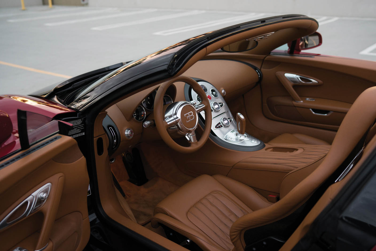 Bugatti_Veyron_Grand_Sport_for_sale_04