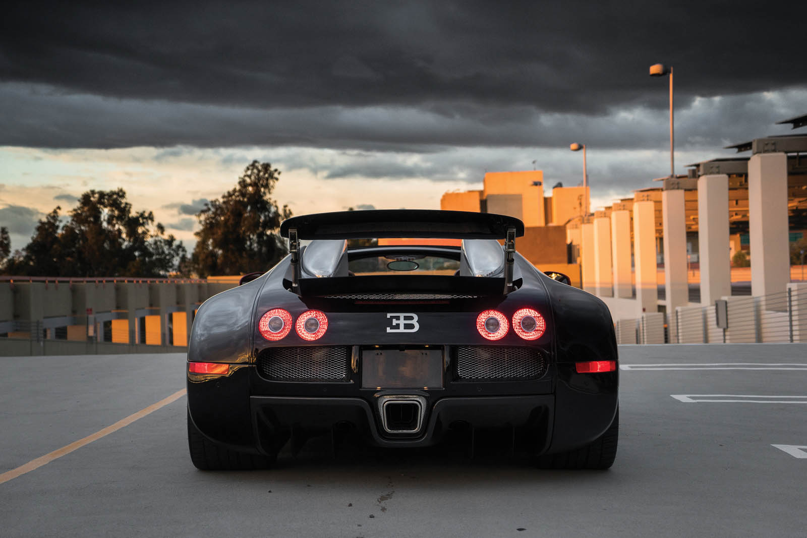 Bugatti_Veyron_Grand_Sport_for_sale_09