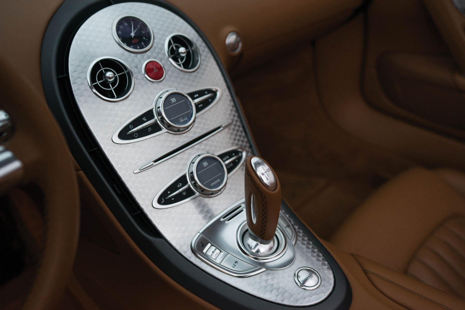 Bugatti_Veyron_Grand_Sport_for_sale_14