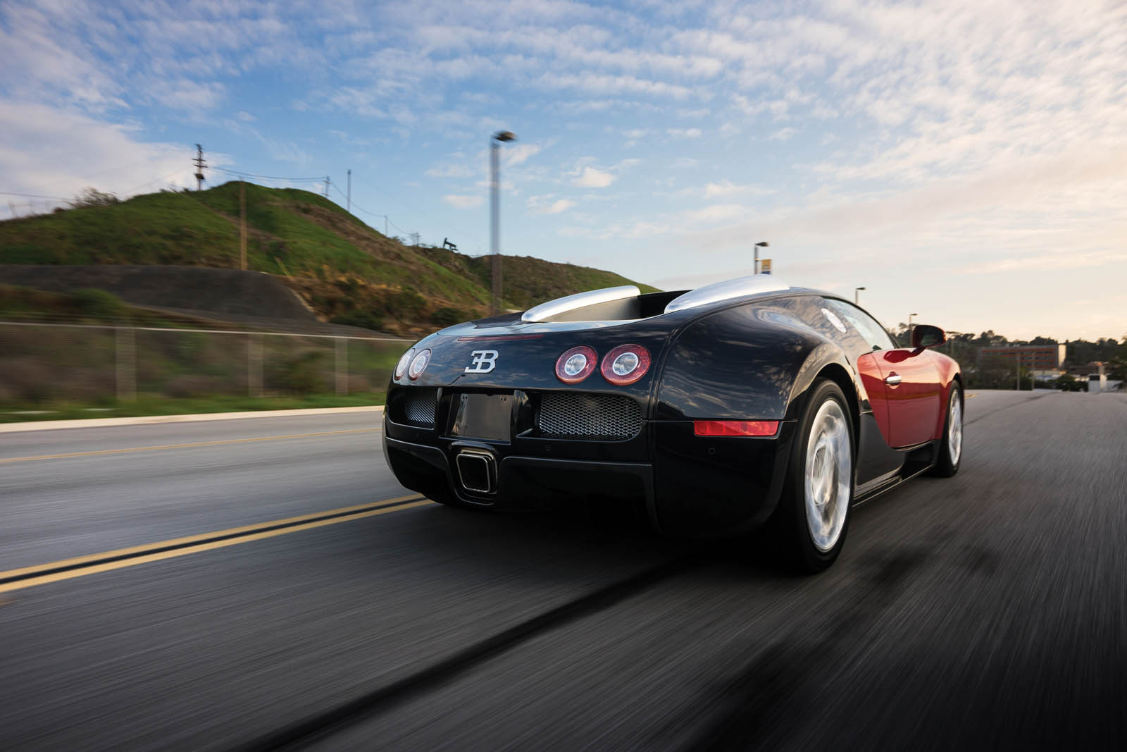 Bugatti_Veyron_Grand_Sport_for_sale_17
