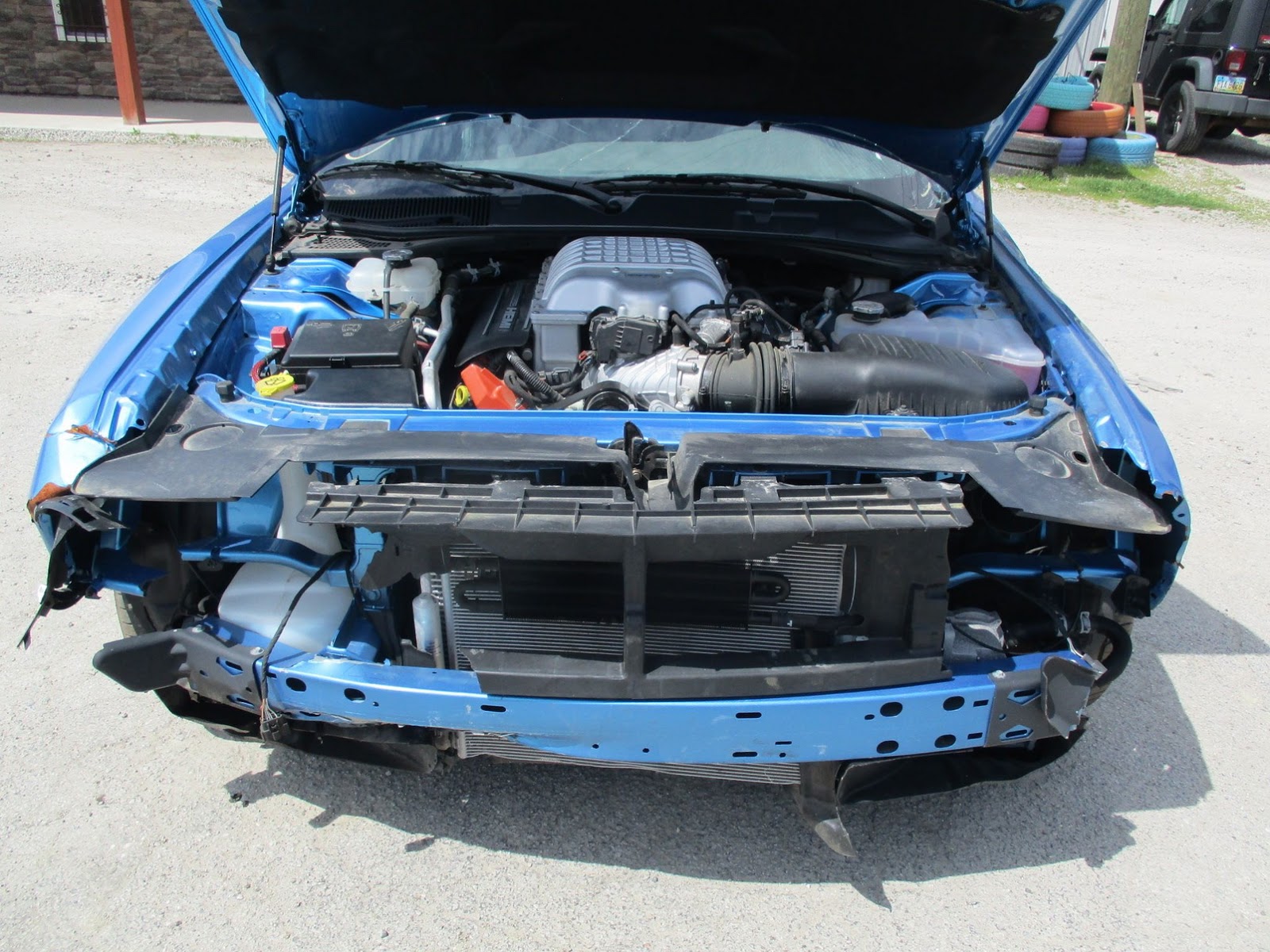 Dodge Challenger Hellcat crashed (13)
