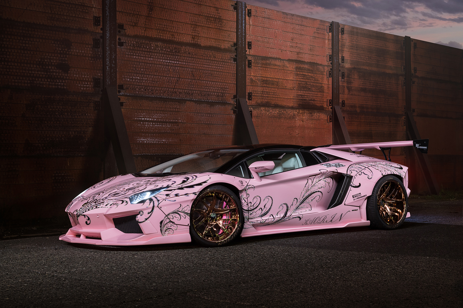 Forgiato_pink_Lamborghini_Aventador_5