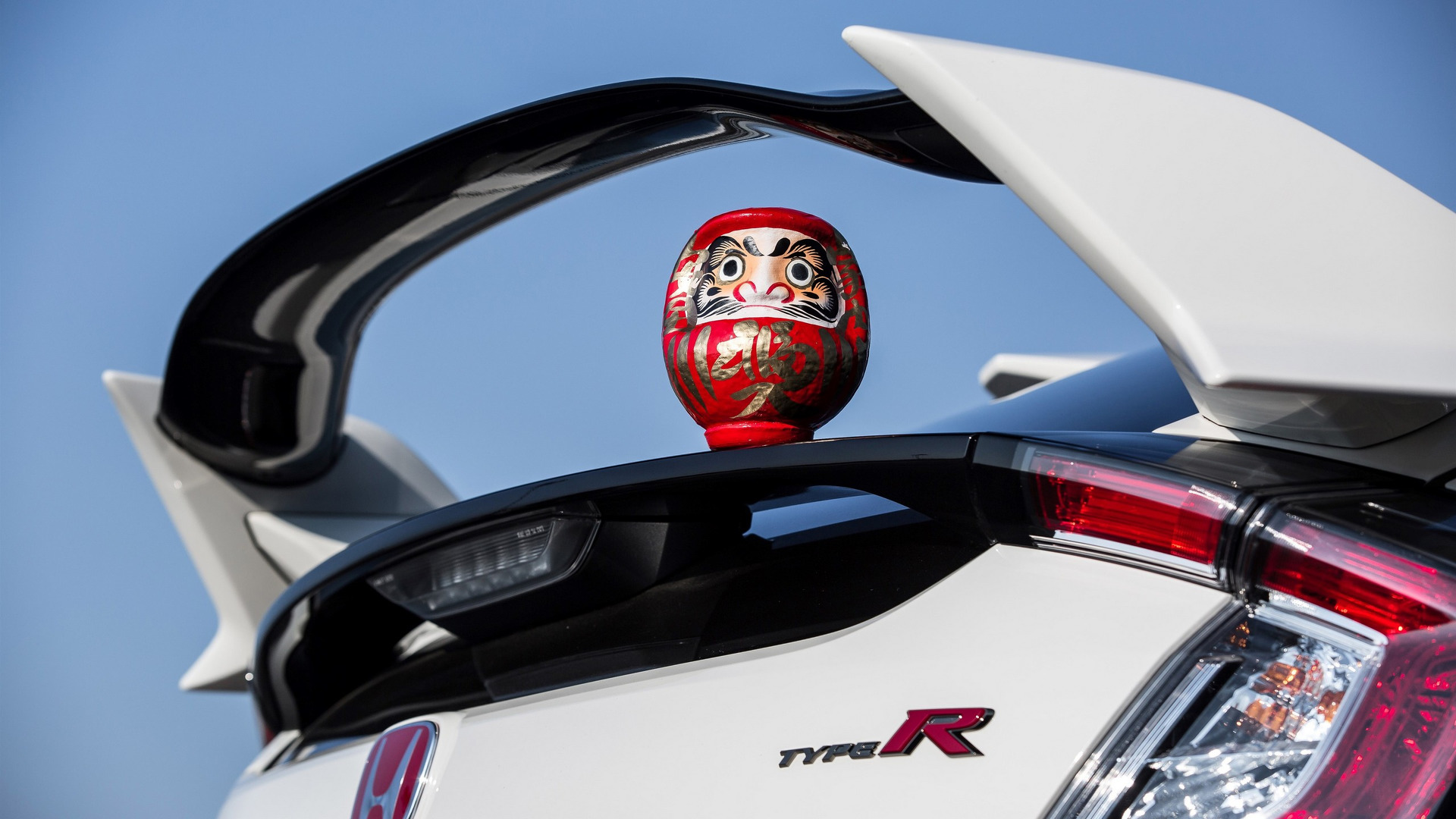 2017 HONDA CIVIC TYPE R SETS NEW FRONT-WHEEL DRIVE LAP RECORD AT NURBURGRING