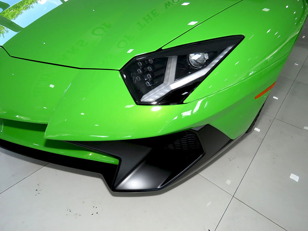 Lamborghini_Aventador_SV_Roadster_for_sale14
