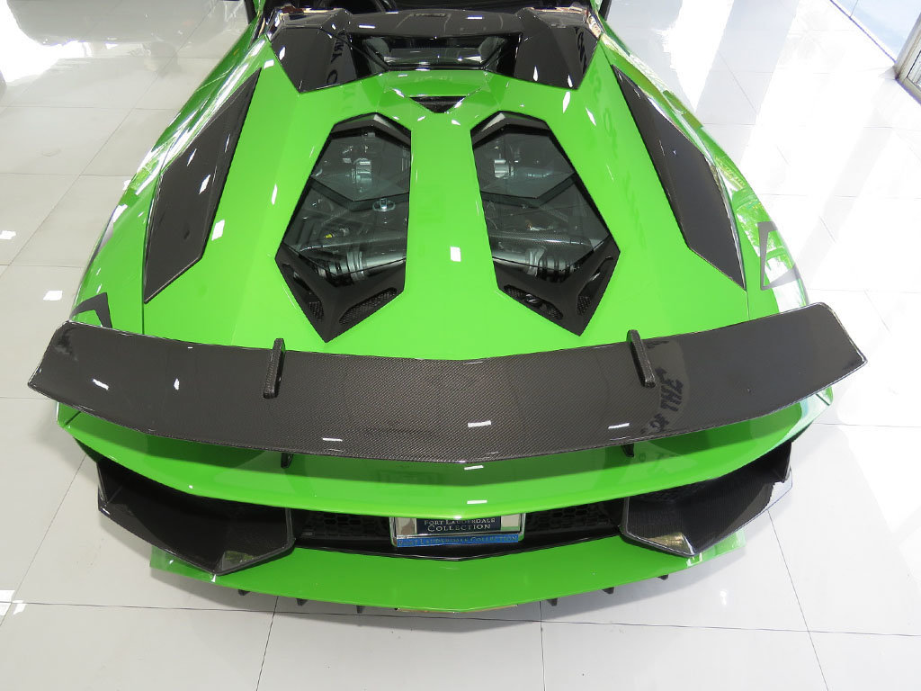 Lamborghini_Aventador_SV_Roadster_for_sale17