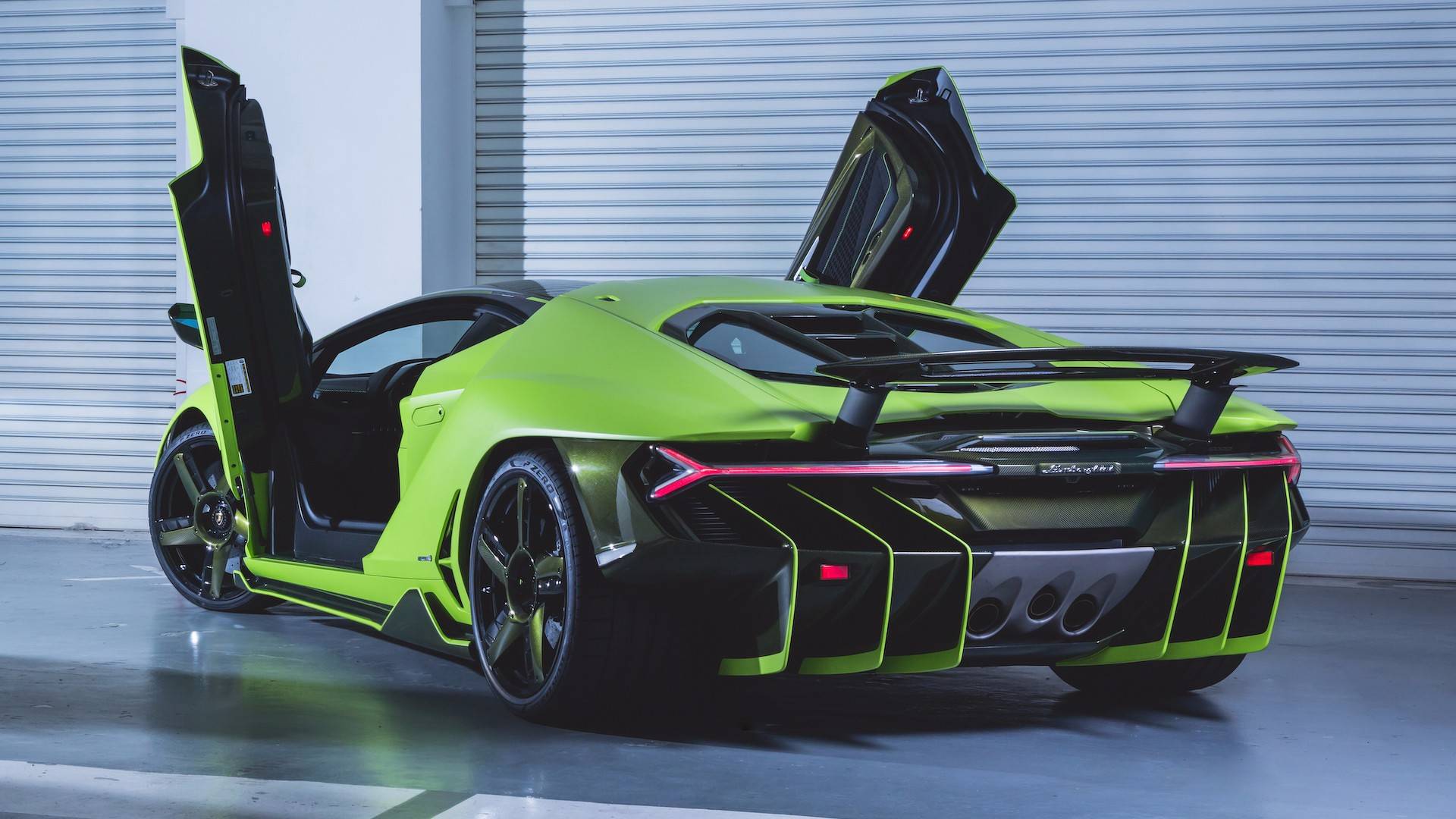 Lamborghini_Centenario_Hong_Kong_01