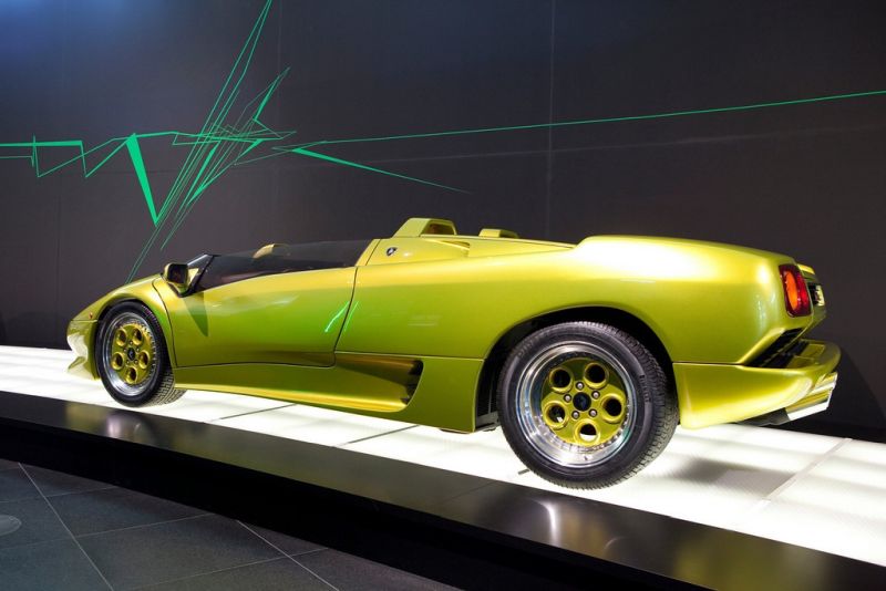 Lamborghini-Diablo-Roadster-Prototype-04