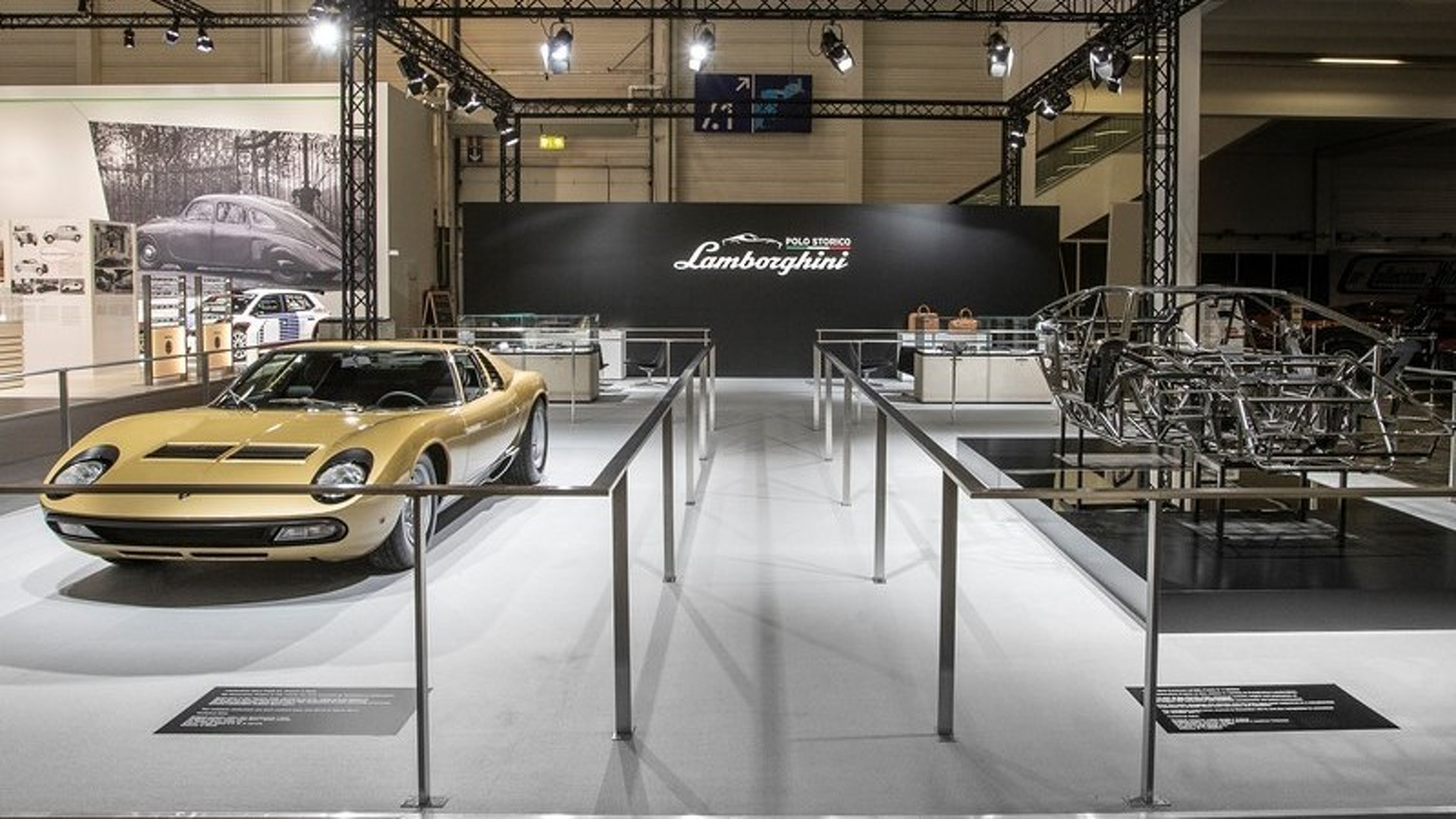 Lamborghini_Miura_SV_restored_10