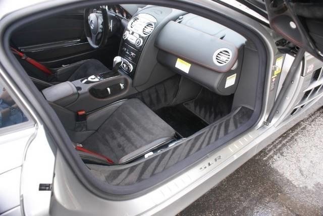 Michael_Jordan_Mercedes-Benz_SLR_McLaren_722_Edition_06