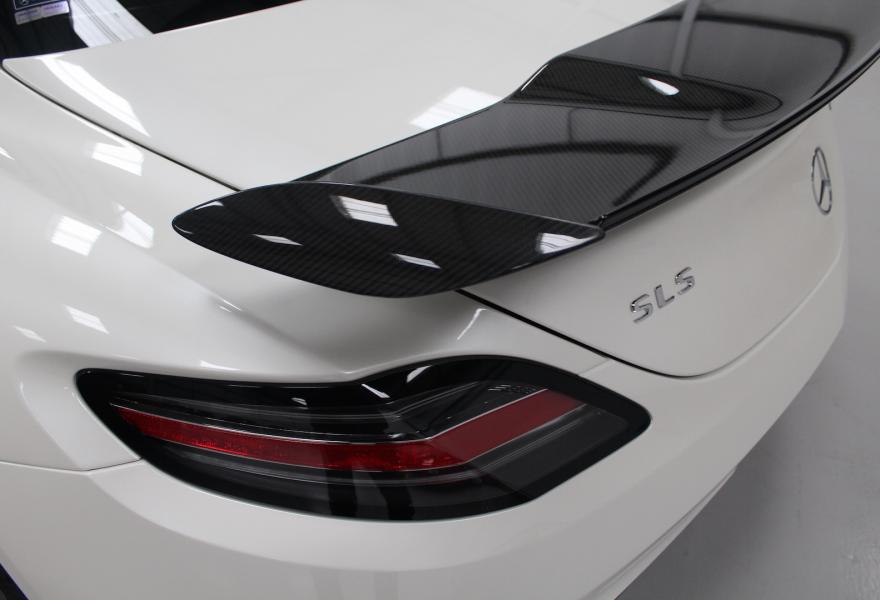 2013_Mercedes-Benz_SLS_AMG_Black_Series_for_sale_02