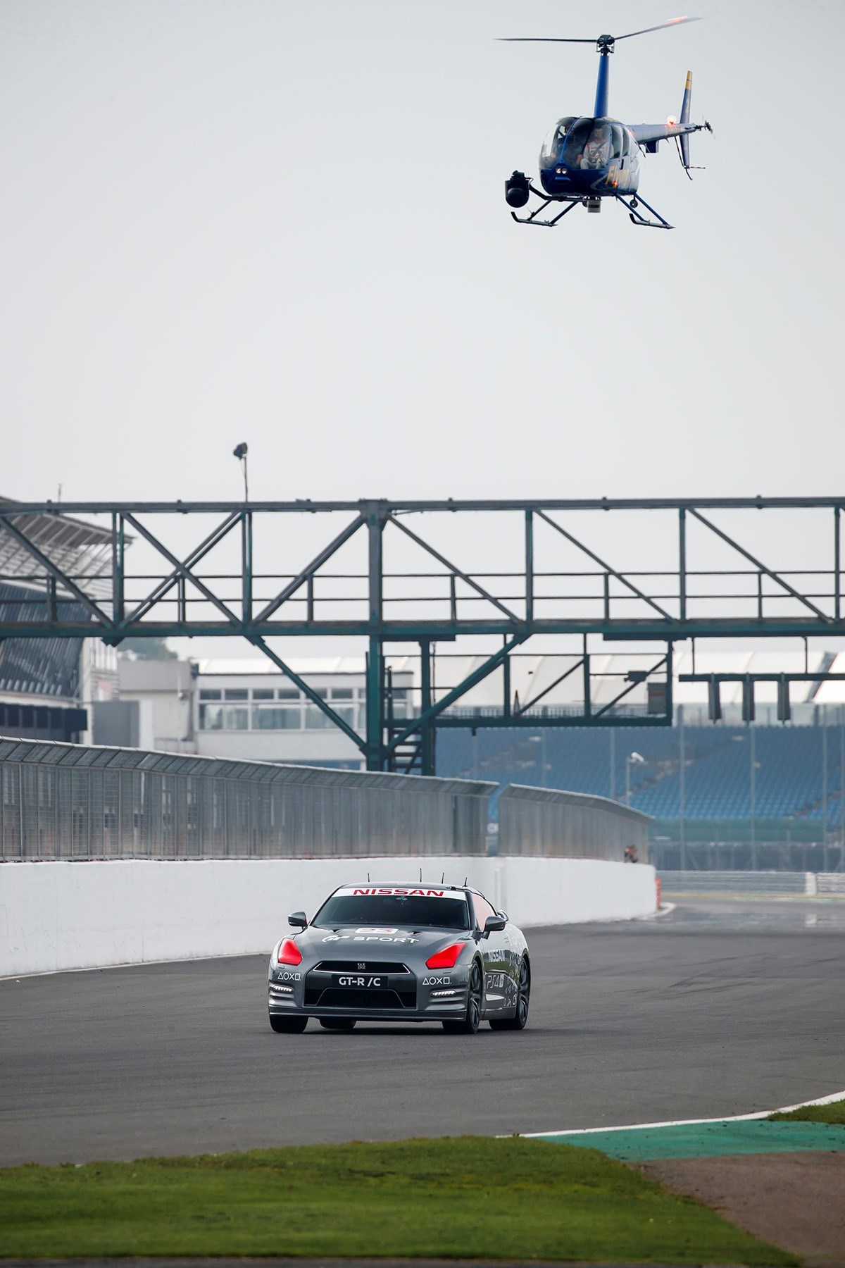 World-first PlayStation®-controlled Nissan GT-R achieves 130+mph run around Silverstone