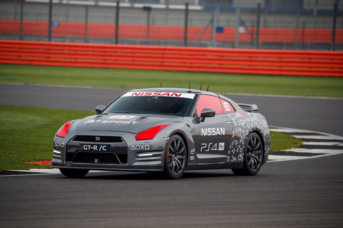 World-first PlayStation®-controlled Nissan GT-R achieves 130+mph run around Silverstone