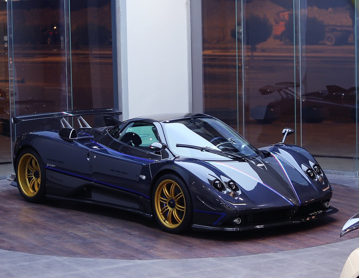 Pagani Zonda Tricolore for sale (1)