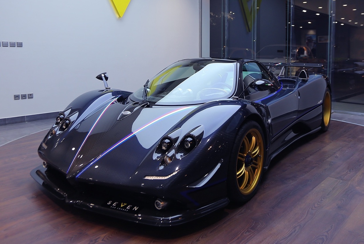 Pagani Zonda Tricolore for sale (2)