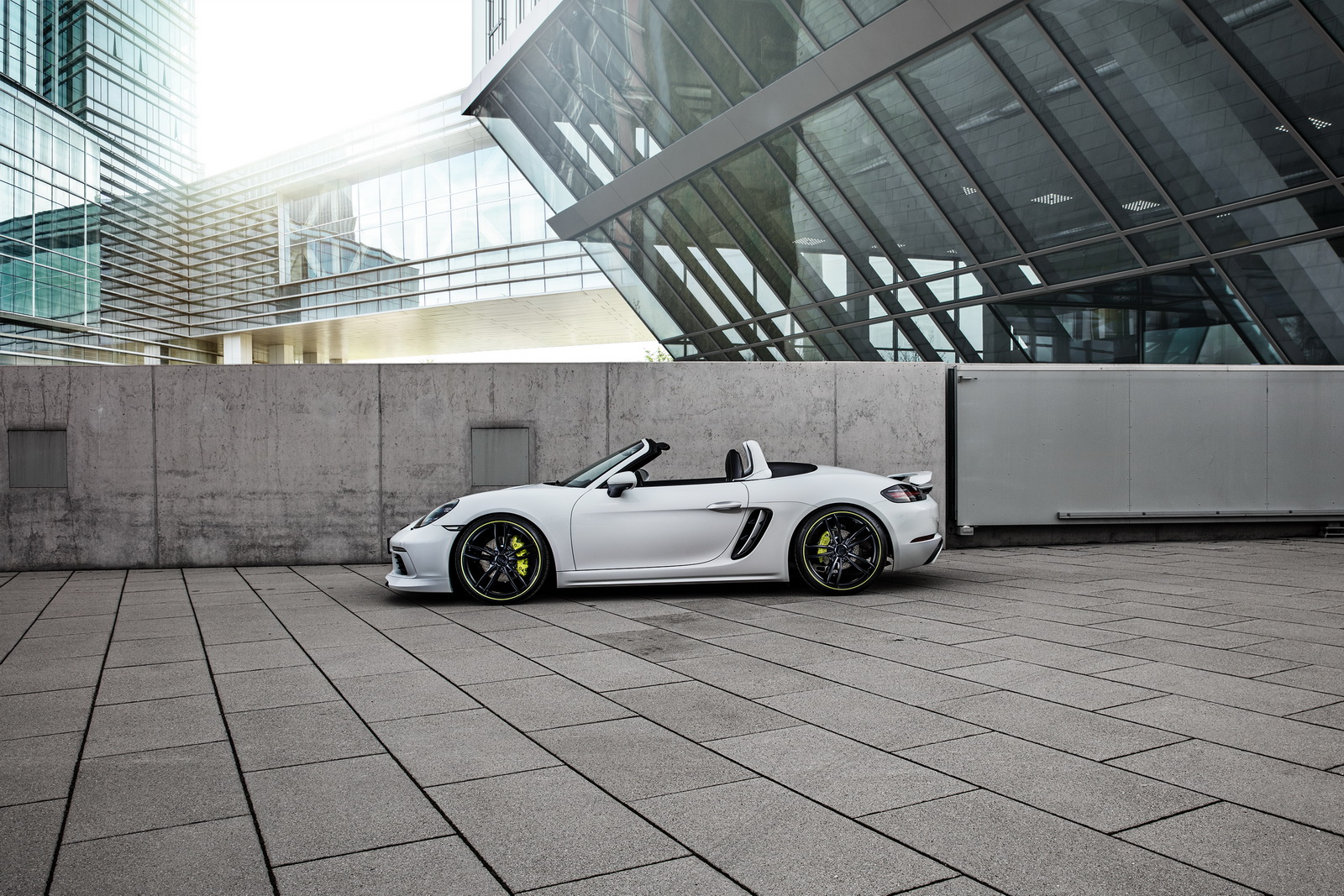 Porsche_718_Boxster_S_by_TechArt_04