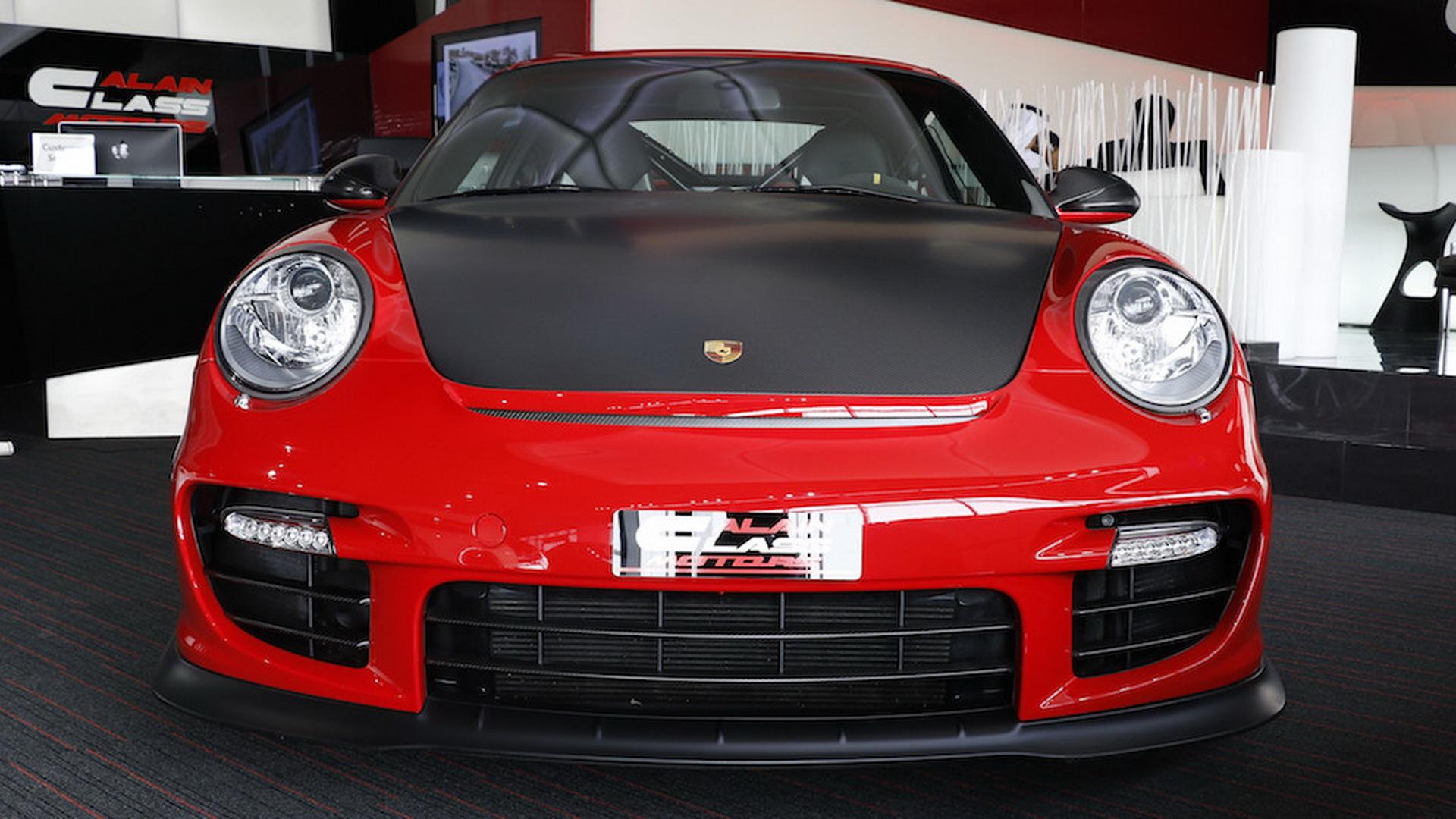 2011_Porsche_911_GT2_RS_for_sale_05