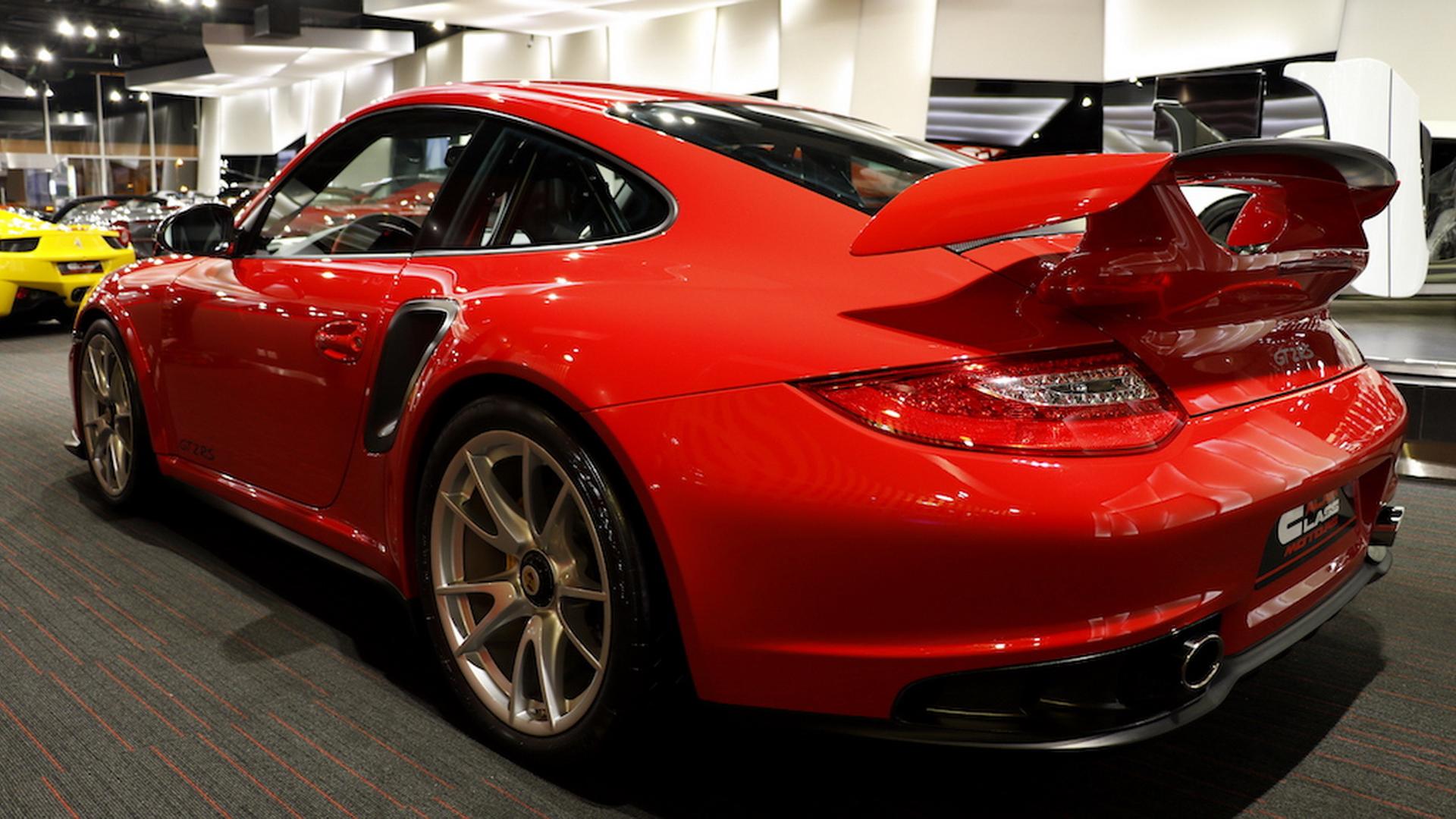 2011_Porsche_911_GT2_RS_for_sale_08