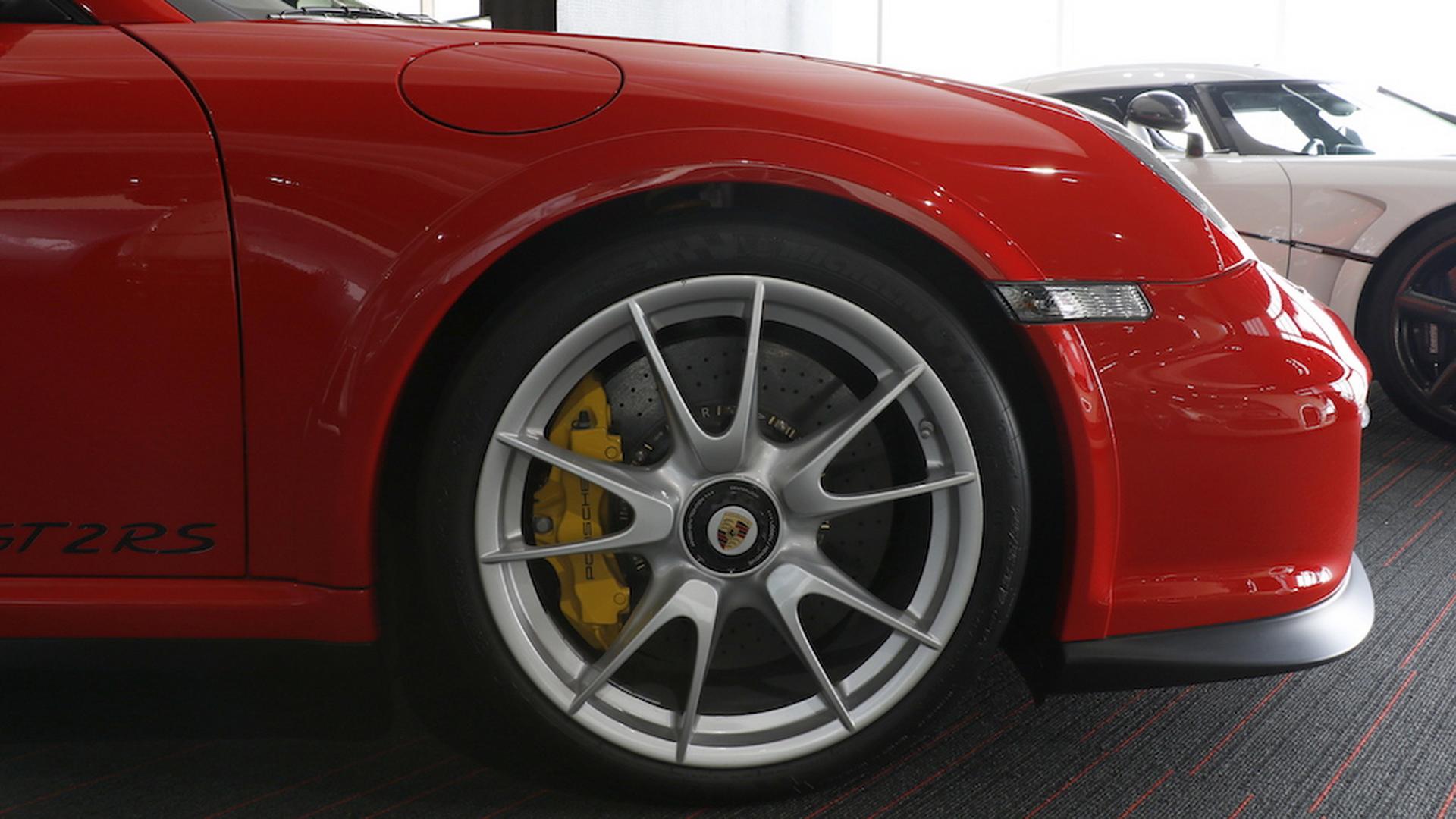 2011_Porsche_911_GT2_RS_for_sale_13