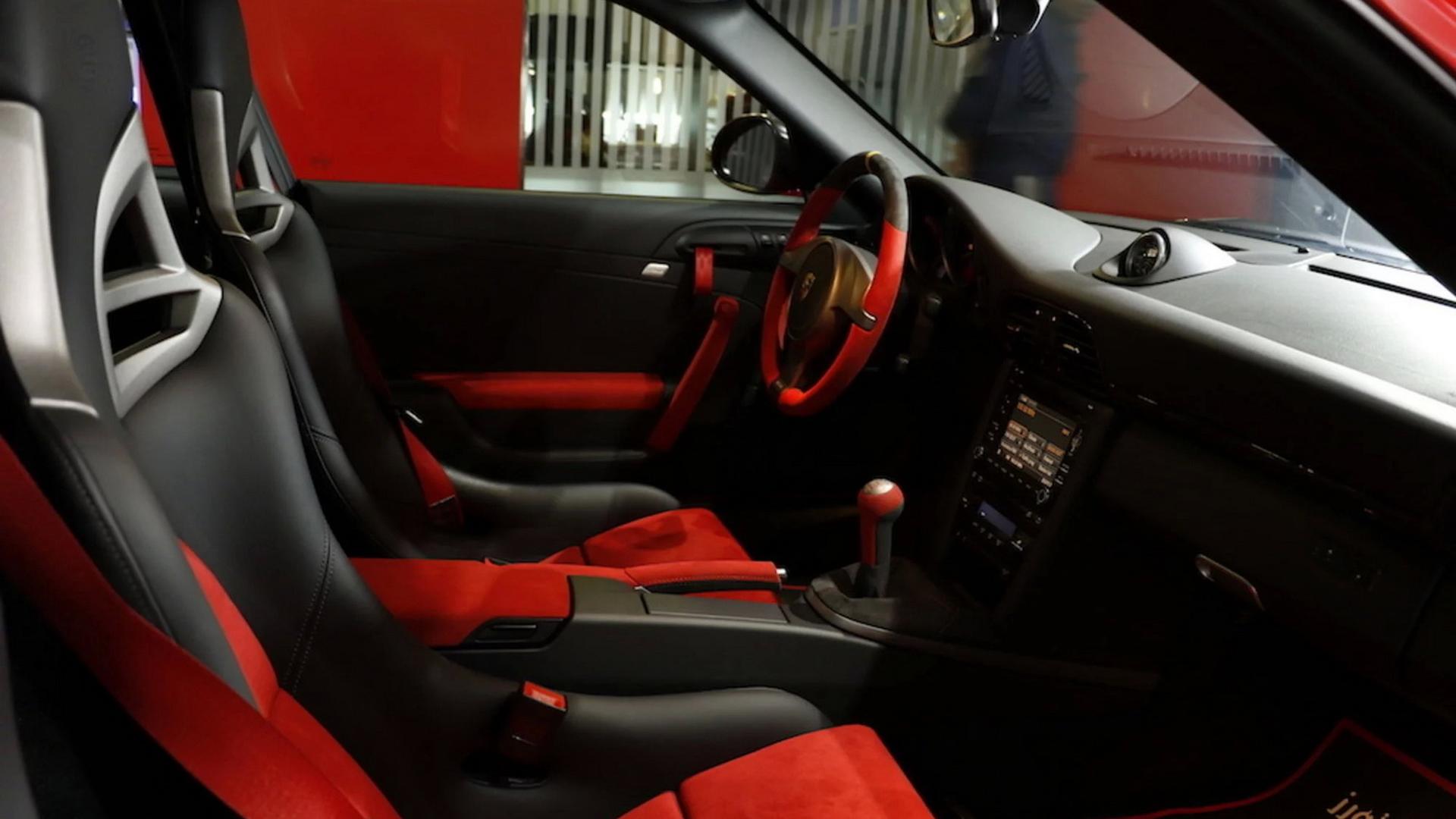 2011_Porsche_911_GT2_RS_for_sale_24