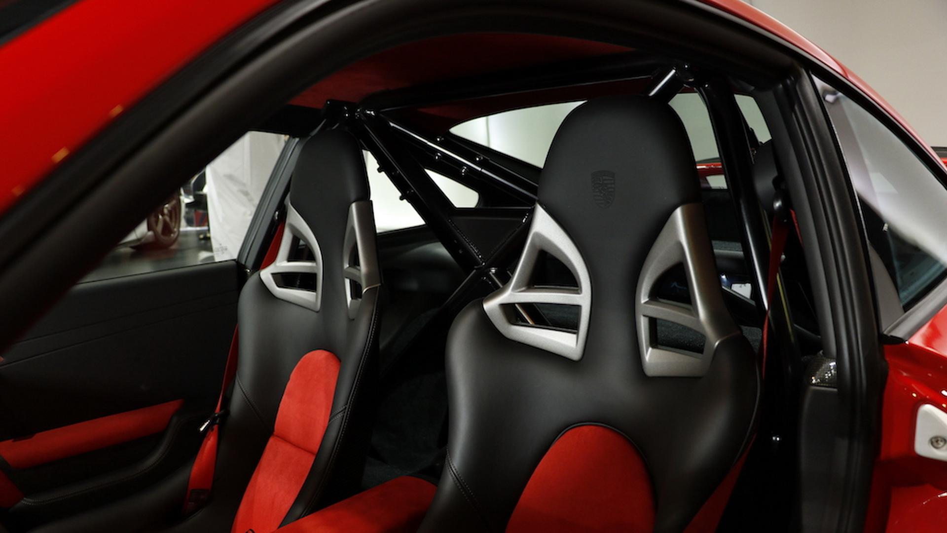2011_Porsche_911_GT2_RS_for_sale_26