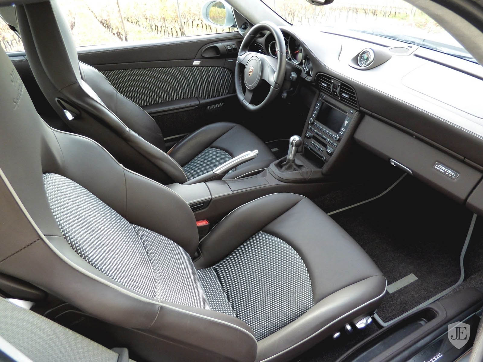 Porsche_911_Sport_Classic_11