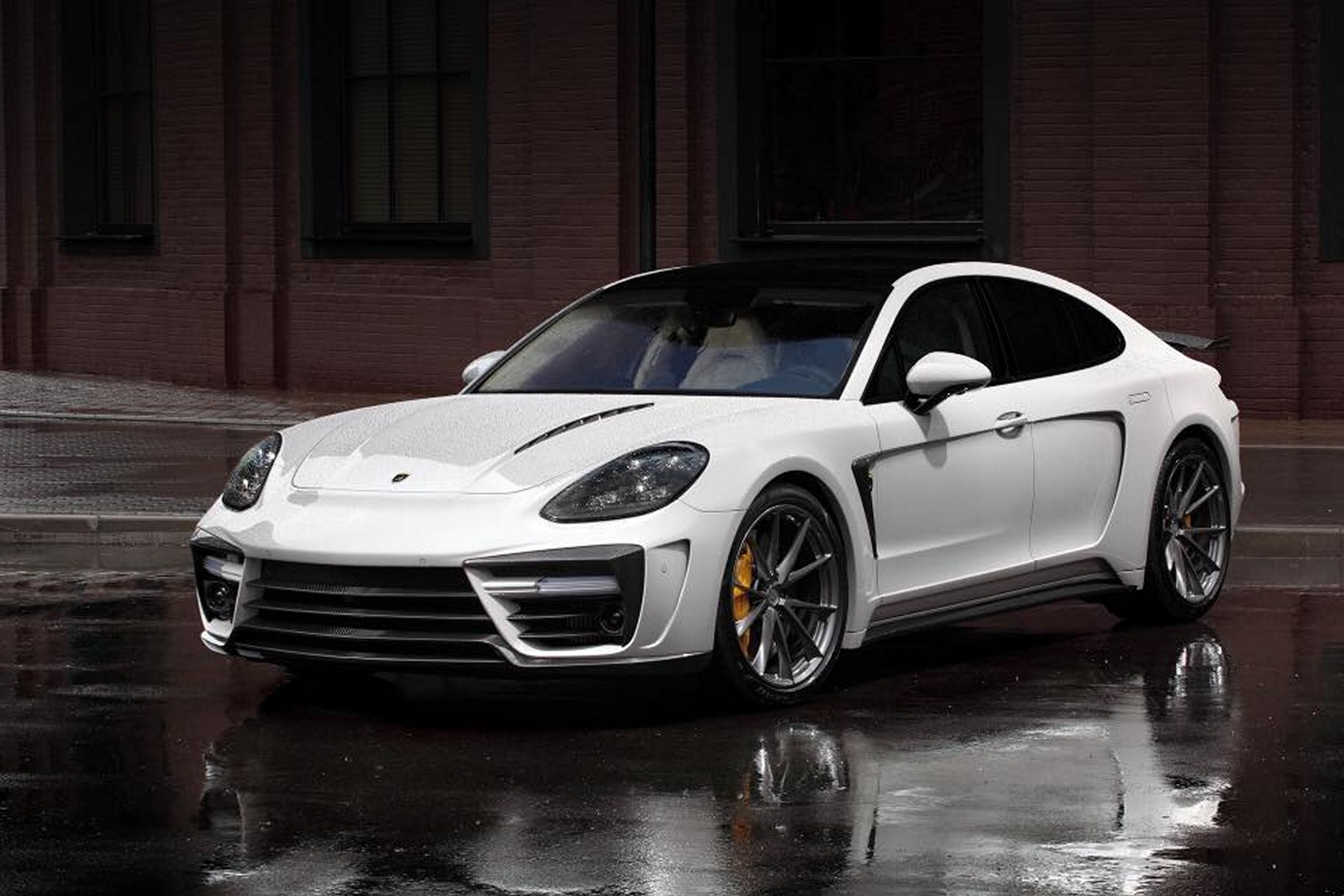 Porsche_Panamera_Stingray_GTR_by_Topcar_13
