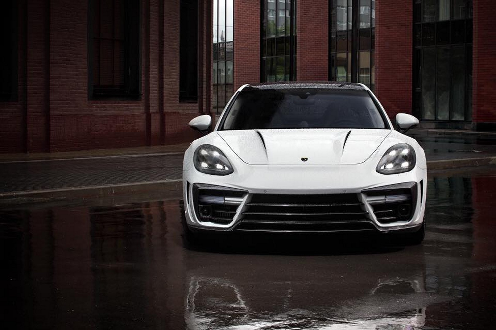 Porsche_Panamera_Stingray_GTR_by_Topcar_15