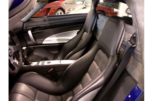 Saleen_S7_Twin_Turbo_for_sale_06