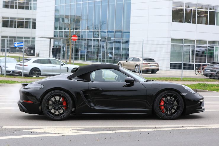 Spy_Photos_Porsche_718_Boxster_Spyder_0004