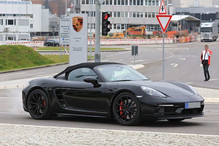 Spy_Photos_Porsche_718_Boxster_Spyder_0005