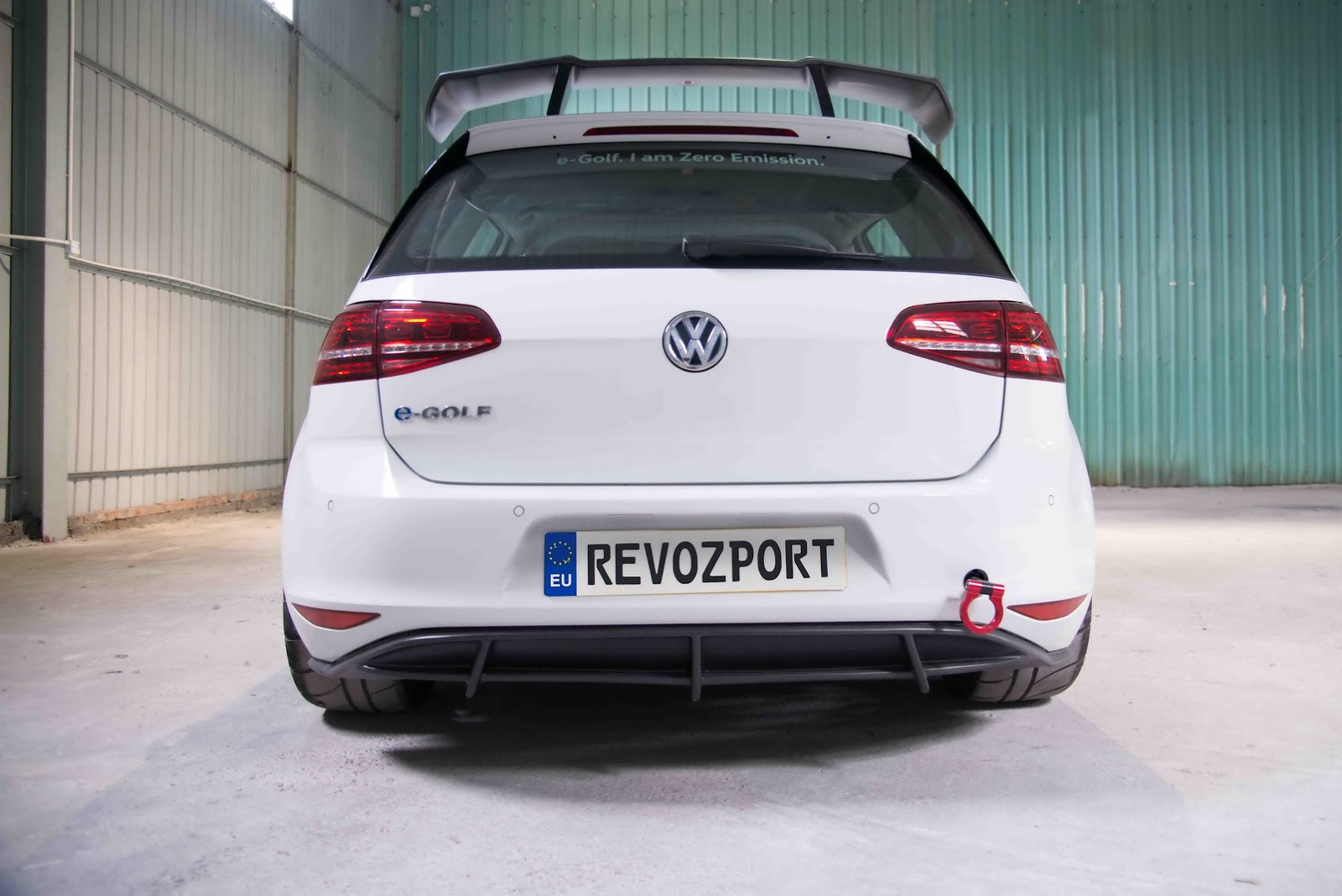 Volkswagen_e-Golf_Razor_7E_by_RevoZport_07