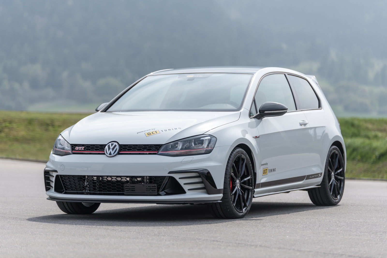 VW_Golf_GTI_Clubsport_S_by)O.CT_Tuning_01