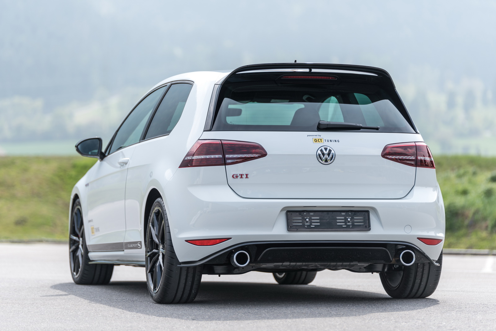 VW_Golf_GTI_Clubsport_S_by)O.CT_Tuning_03