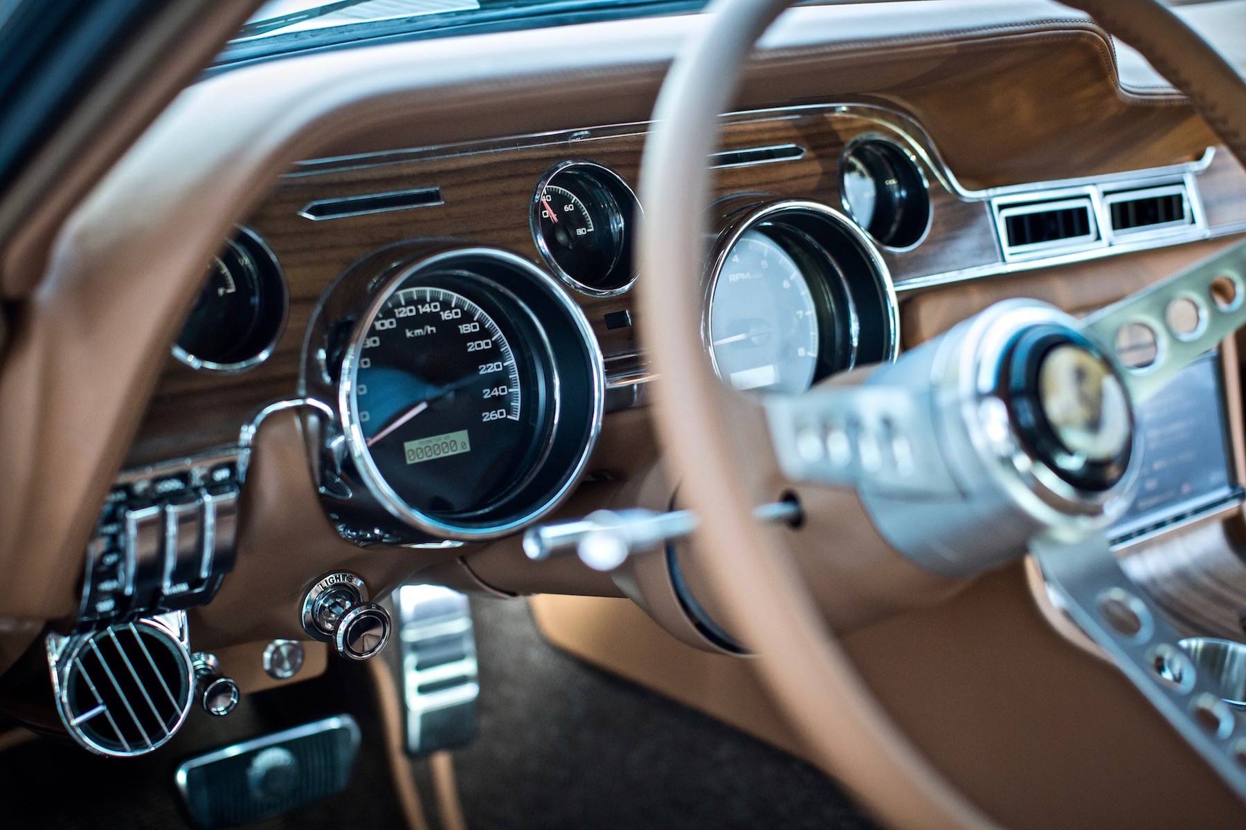 1968_Ford_Mustang_Fastback_by_Revology_0007