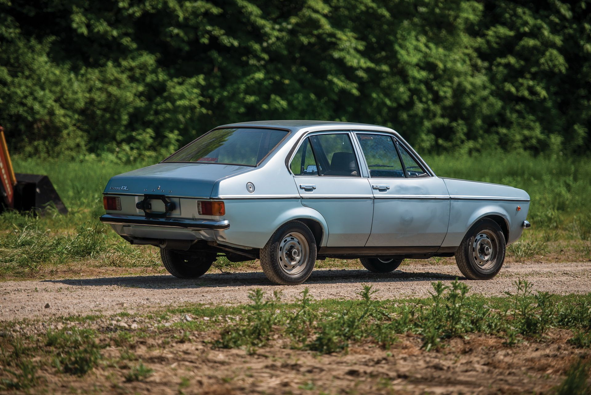 1976_Ford_Escort_1100_GL_Sedan_0000