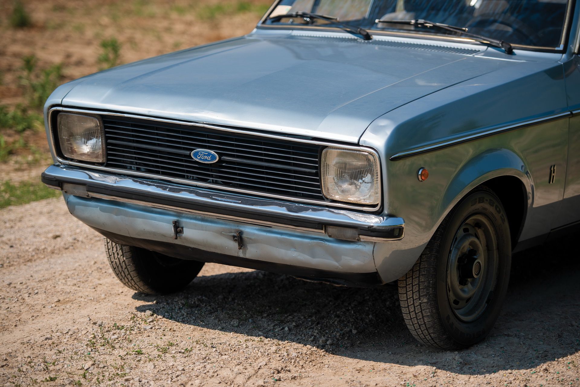 1976_Ford_Escort_1100_GL_Sedan_0005