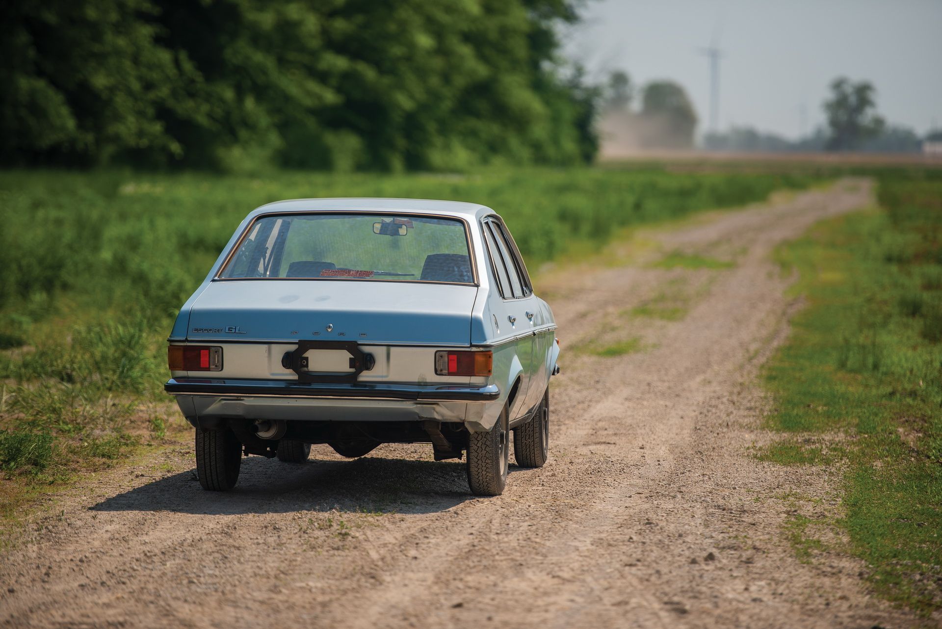 1976_Ford_Escort_1100_GL_Sedan_0011