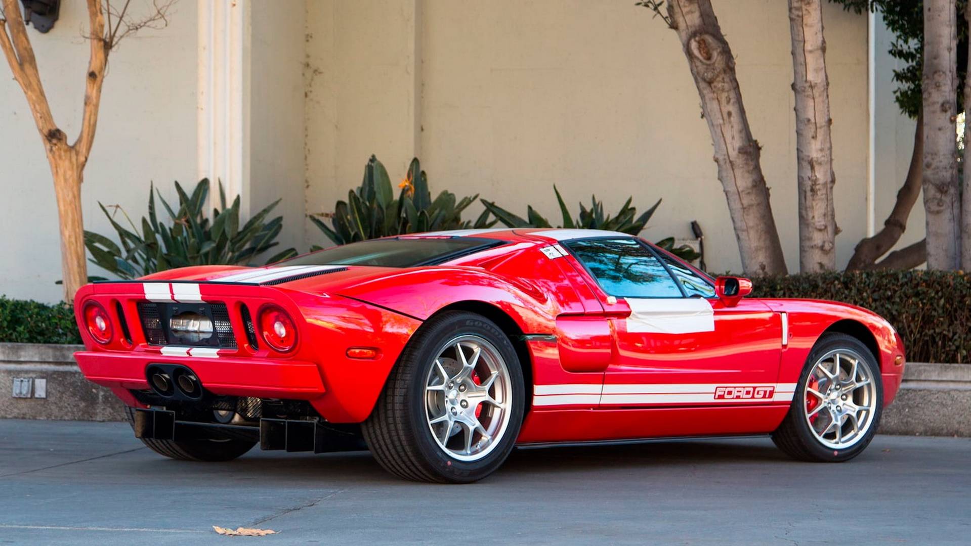 2006_Ford_GT_for_sale_0005