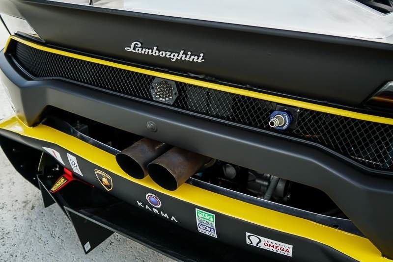2016_Lamborghini_Huracan_Super_Trofeo_sale_09