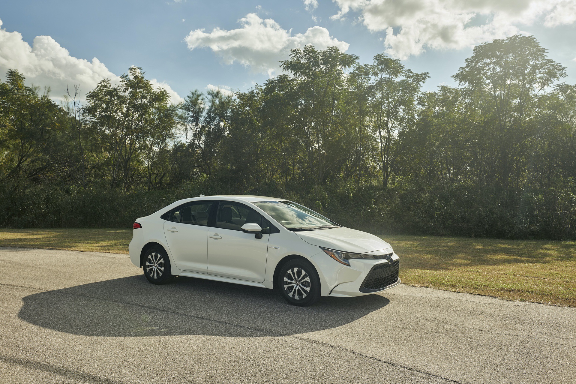 2019_Toyota_Corolla_Hybrid_0016