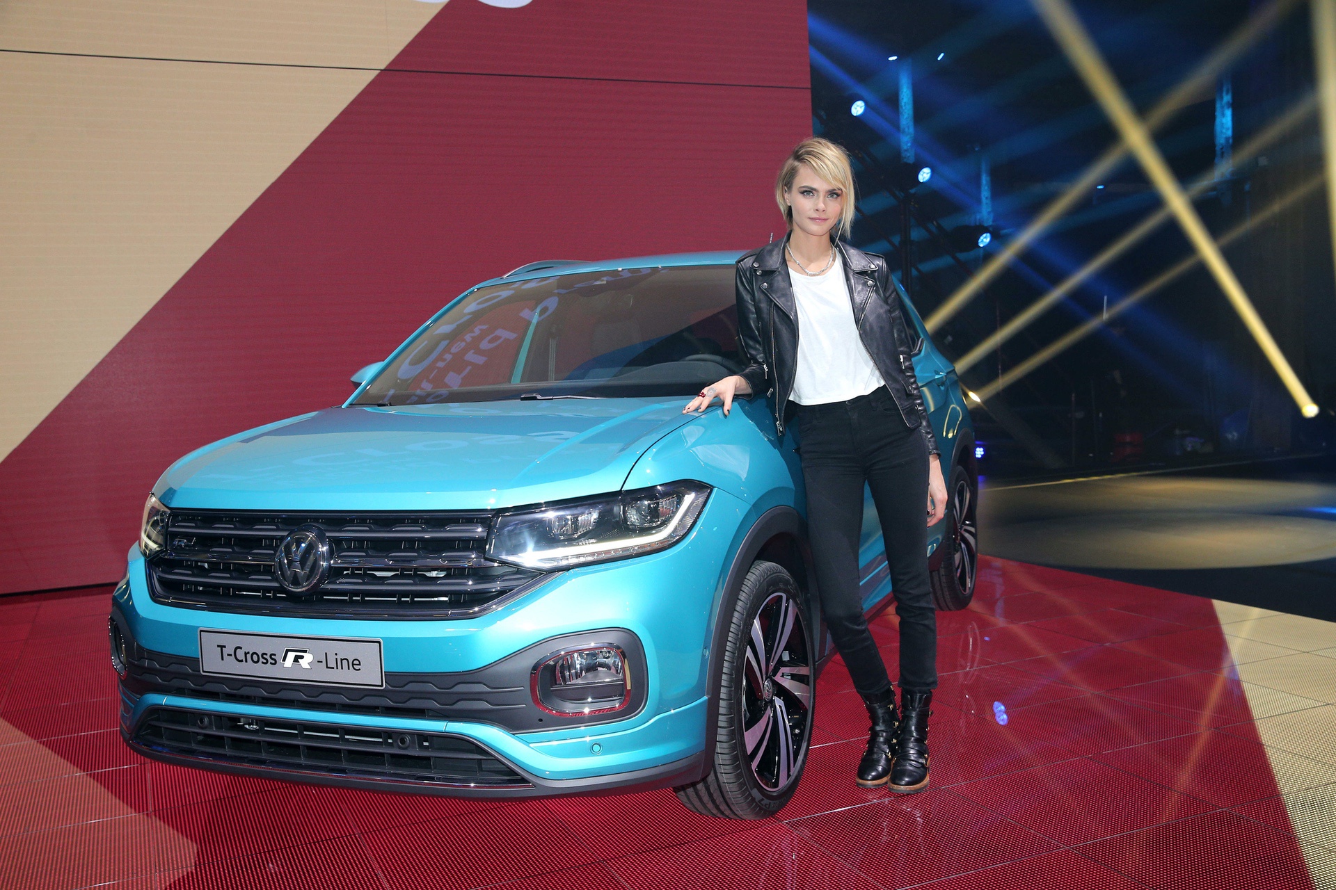 World Premiere of the all-new T-Cross: Volkswagen expands its family of SUVs