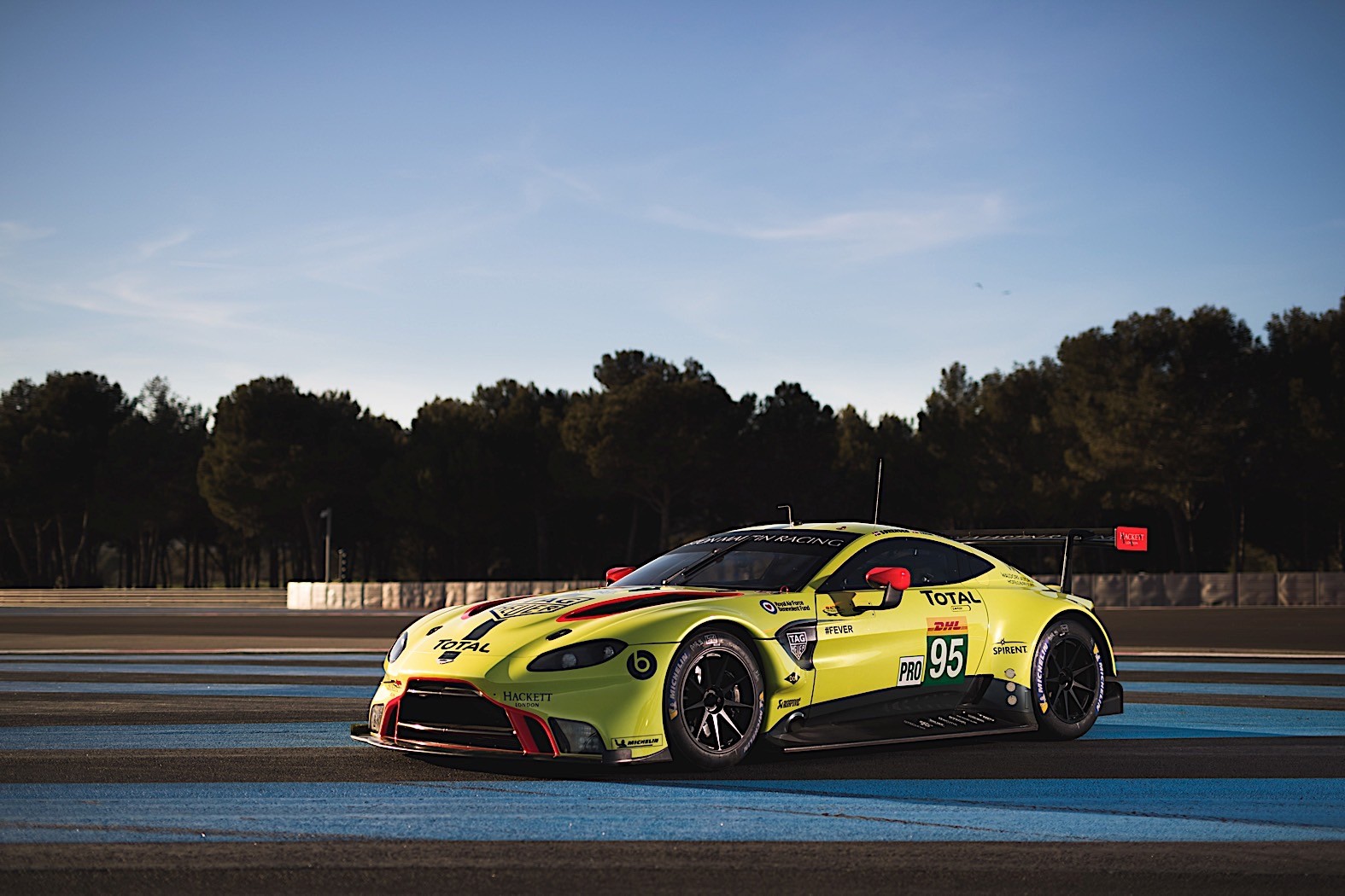 Aston_Martin_Vantage_GTE_0002