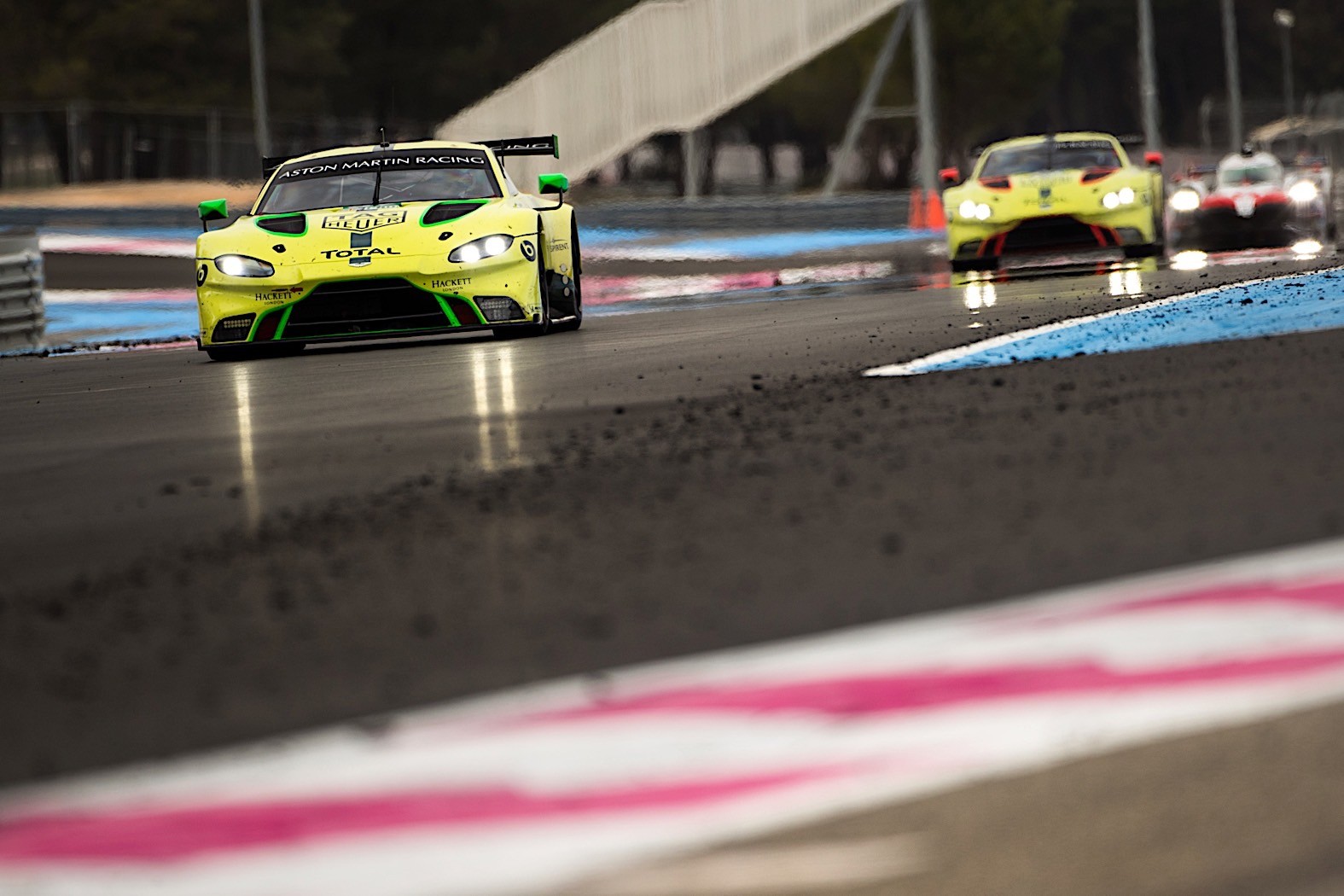 Aston_Martin_Vantage_GTE_0007