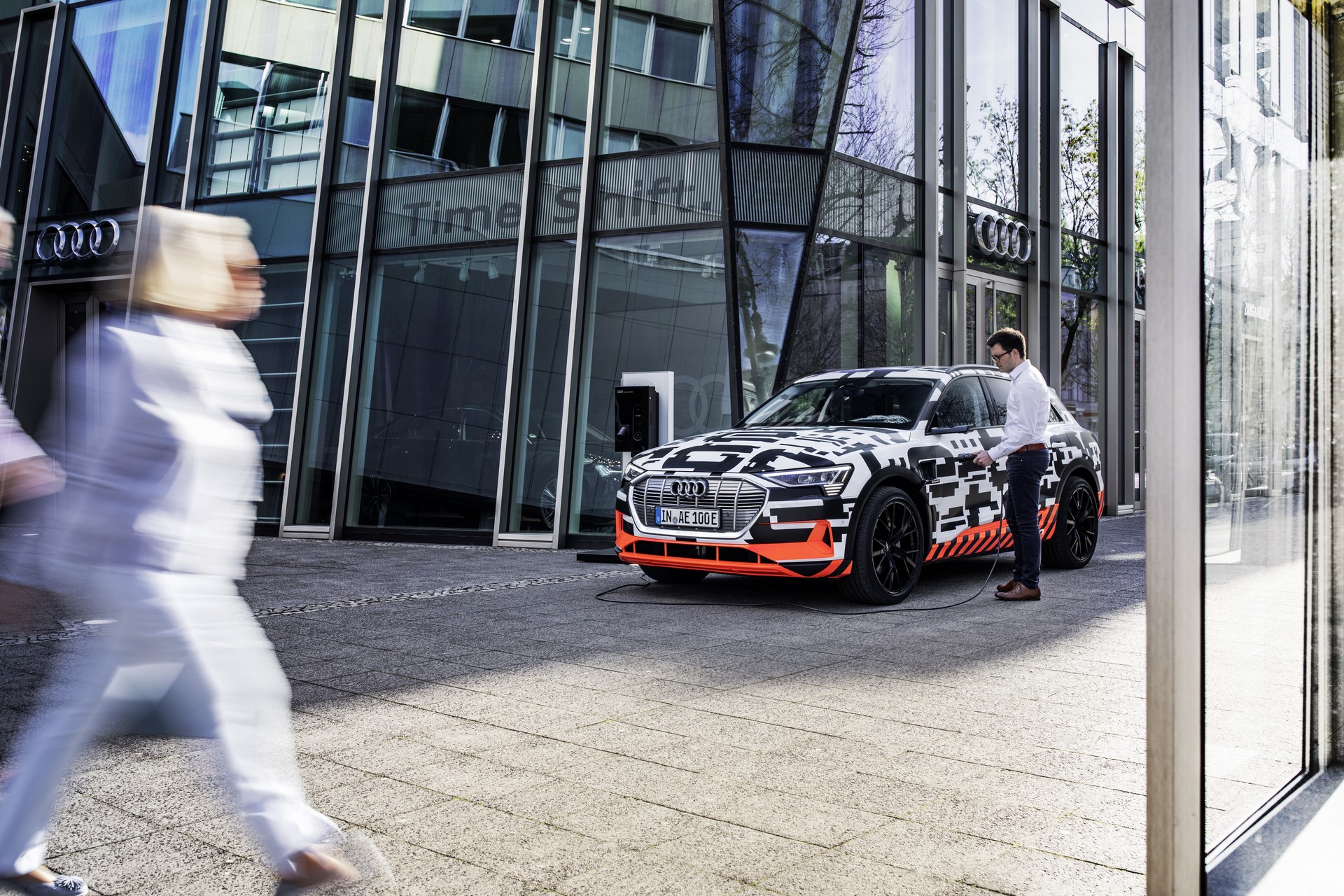 Audi e-tron prototype: Audi City Berlin