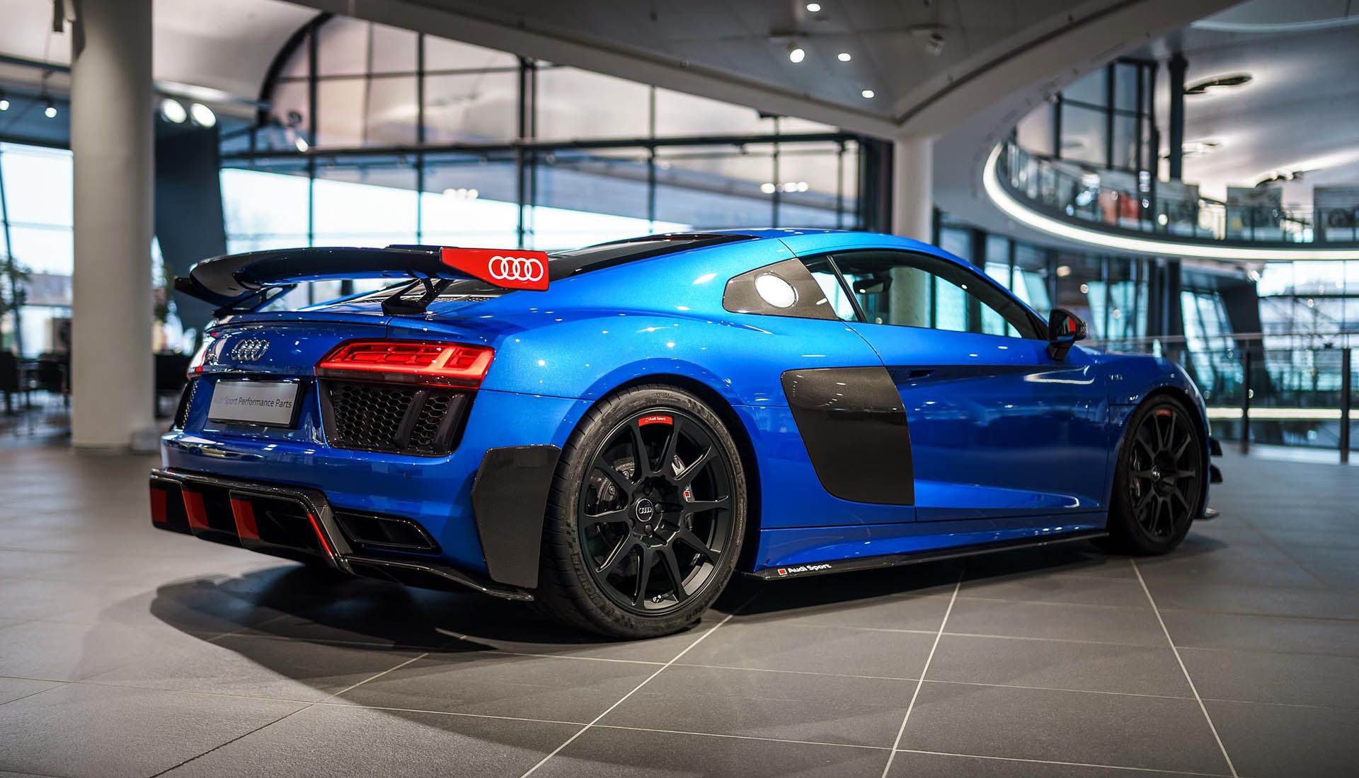 Audi_R8_V10_Plus_Performance_Parts_0001